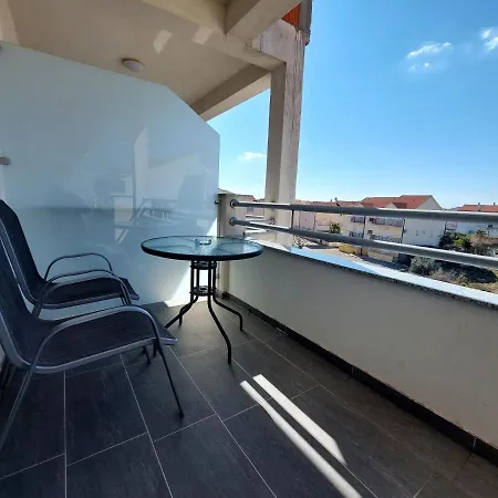Daniel Apartment *